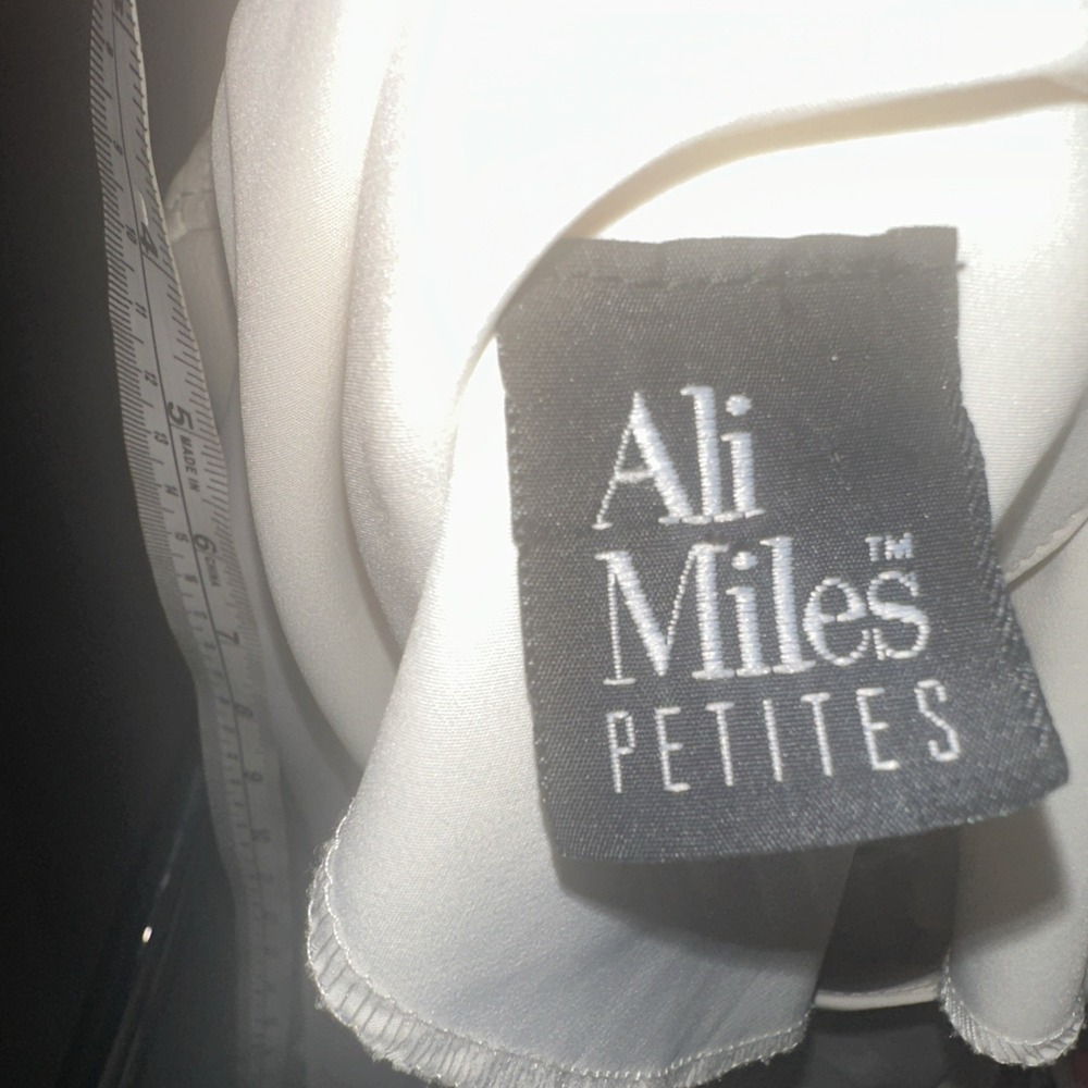 Ali miles top Tunic size medium Cream Long Sleeve Tie Neck Blouse - Picture 12 of 12